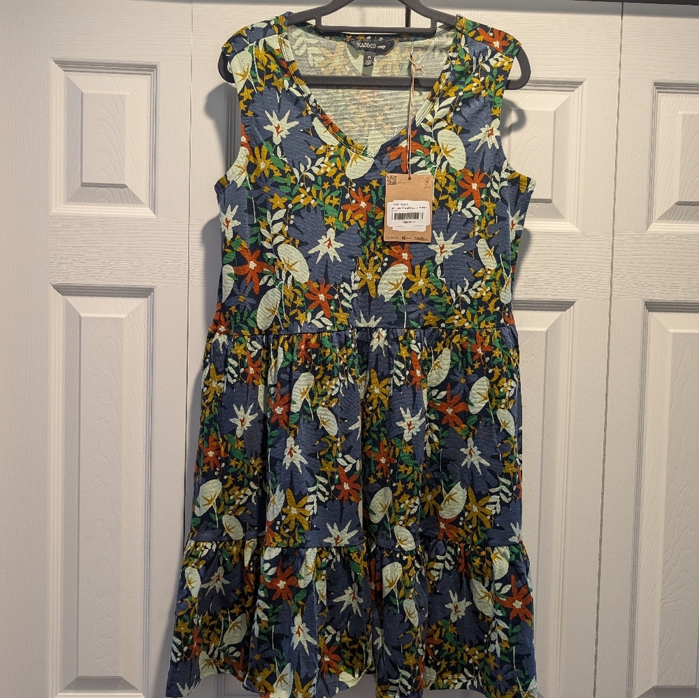 Floral Dress With Pockets